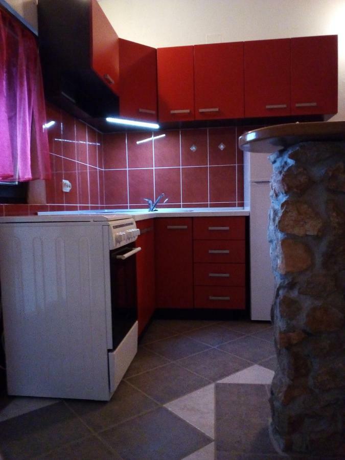 Studio apartman Hrast Seline Bagian luar foto